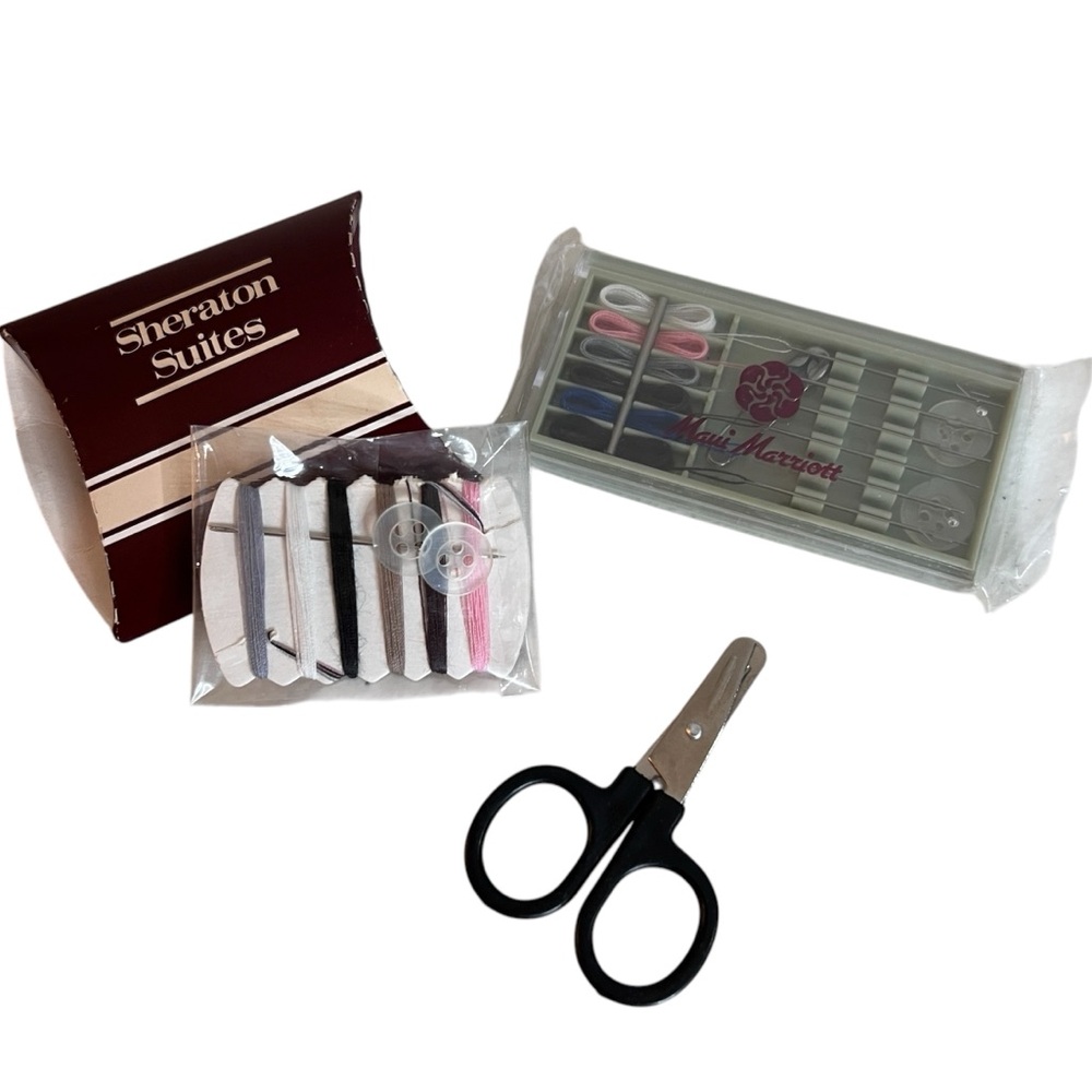 2 VTG Hotel Sewing Thread Kit Maui Marriott Sheraton Suites Mini Scissors NOS